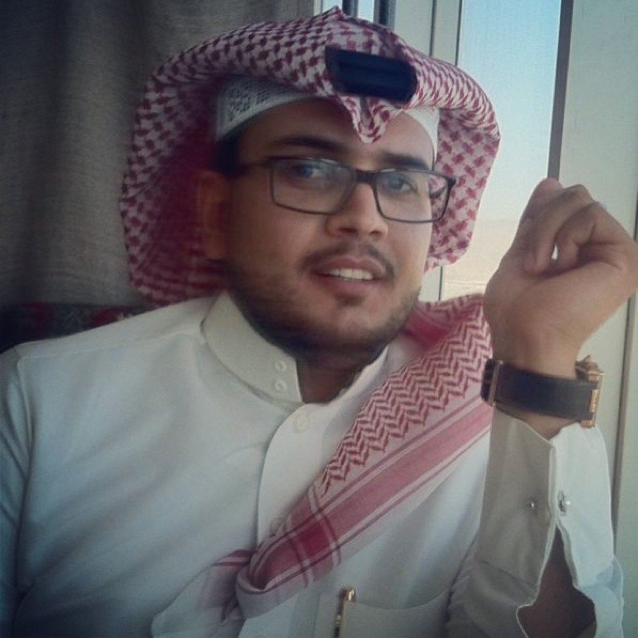 انت وحدكـ ربې اعلم م في نفسي ف كن معي وحقق لي م اتمنى !  75D2E5F2
