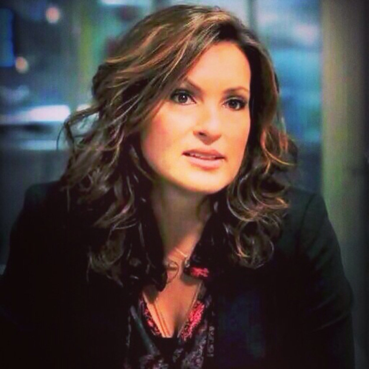 @Mariska is the SPARKLE IN MY LIFE ❤️Strong @TheJHF supporter. My Dream is to have @Mariska follow me & meet IRL ❤️NoMore