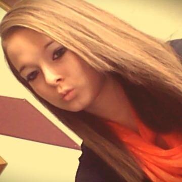 Soon to be Cosmetologist & Cheerleader for WCU :)  Well follow me :) I promise I'll follow back :)