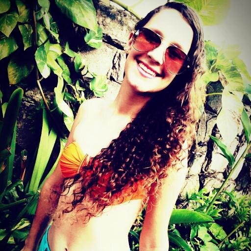 Pisciana, louca pela vida e apaixonada por sorrisos!