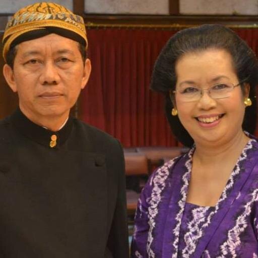 wiwiedteguh's profile picture. bulat bulat bulat