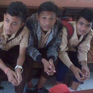 Semangat Menjalani Hari-hari Penuh Berkah Dalam Hidup Mu (^__^) (~^__^~).. Bahagia,Bahagia dan Bahagia .. Uyyyyeehhhh (^__^)