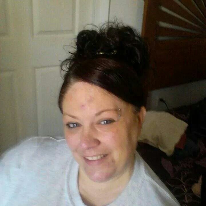 momof3teens1968's profile picture. Im a single mom of 3 young adult who drive me crazy but I love them! My boys r 22& 19,my princess is 20!I like hanging out with great ppl and going to concerts!