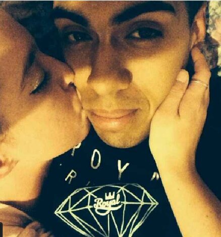 eme_gentry's profile picture. pansexual, #mother, i love music and art:) going through allot but it'll get better, shy. #peace #love #hope ENGAGED @Hodgee_