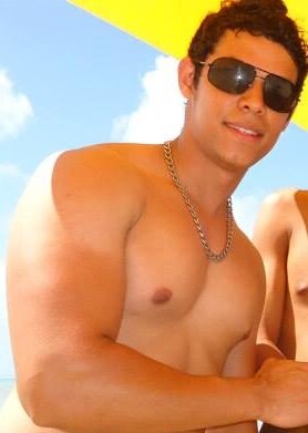 Sou um Guerreiro imbatível, doutorado em motivar. Nunca desista de seus sonhos.