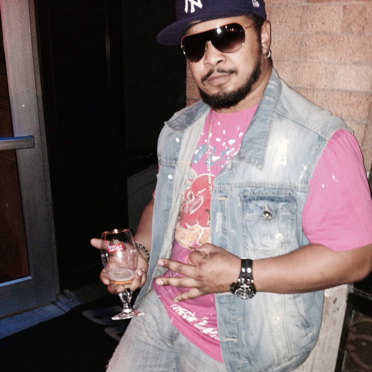 Open format Dj in Nap doing my thang doin it bug or going home is what im about bo matter what!!!