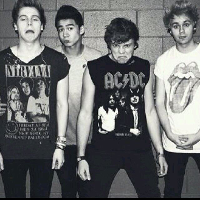 5sos. one direction. janoskians. teen wolf. BACON!!!!!!