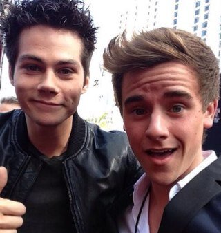 Two life ruiners as my profile pic | i like eating
