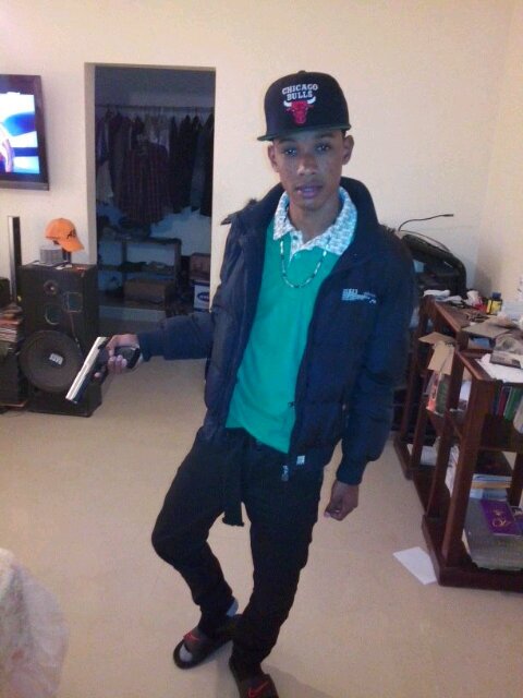 ∞Enamorame  :)  ♥  █║▌│▓ █│║ ▌║││▓ ™ • Siempre bailando♥  #Baja Panti ;)  Dejame el Ws en DM