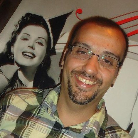 mauvimag's profile picture. 