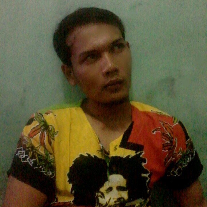 intinya....
tetap mengucap kata syukur wlau cobaan berat dtng mnghmpiri....