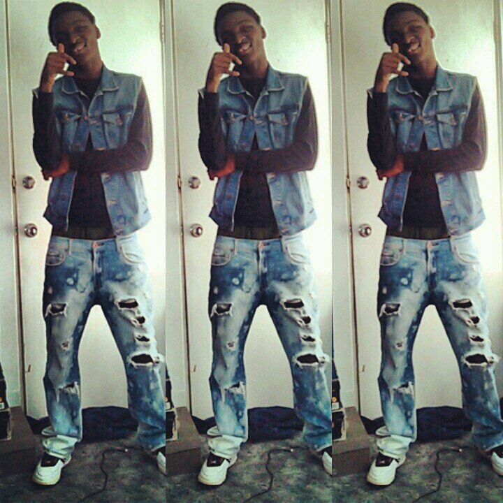 HunchoBoy_lifa's profile picture. FootBall is life,Money over bitches,Chasing money not these hoes,got all the clout thats why these hoes adore me,#Flexxgang#700