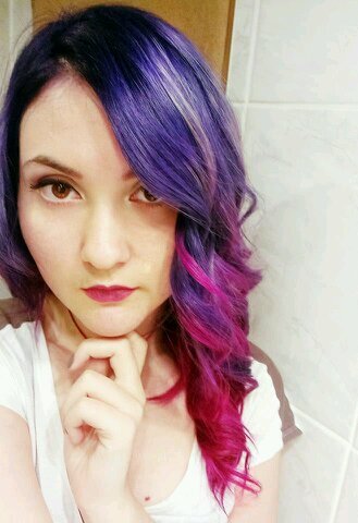 Make-up artist, student,

I Love Asia!!!^w^....♥ ガゼット ♥♥ ルキ ♥♥ 葵 ♥♥ れいた ♥♥ 戒 ♥♥ 麗 ♥