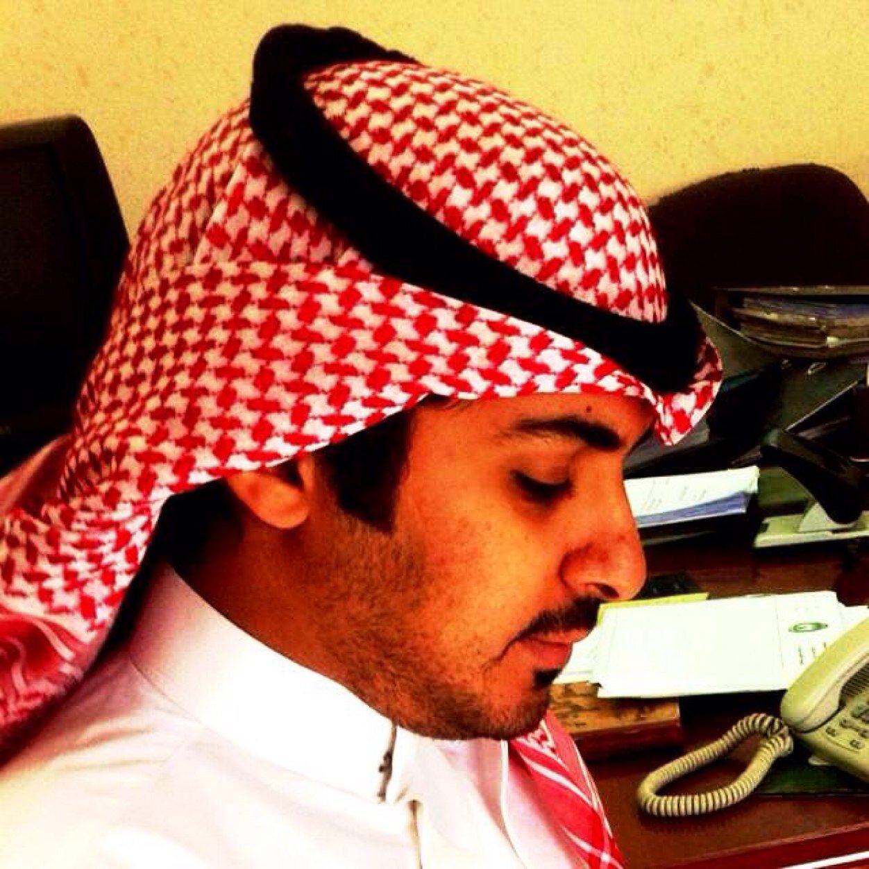 ااخواني واعزائي المتابعين تم الغاء هذا الحساب. وهذا حسابي الجديدALRoqi77778@. متابعتكم شرف لي