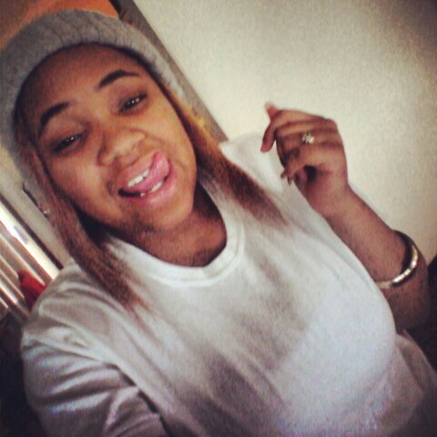 i love money' weed & respect ! im a happy virgo;  ima hard worker i like to keep muself busy ((: