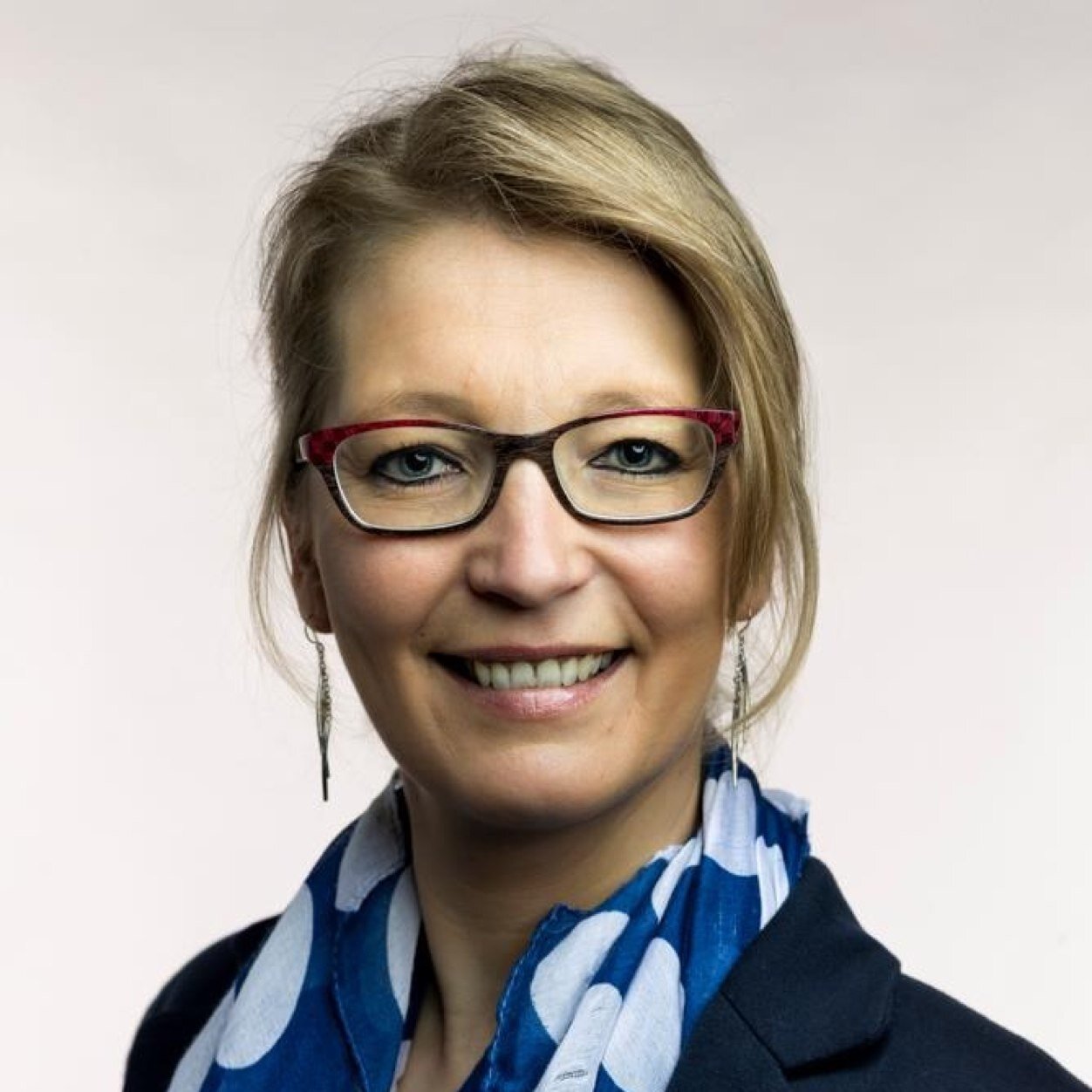 Schepen van jeugd,senioren, huisvesting, welzijn,gezinsbeleid, gelijke kansen, vrijwilligerswerk evenementen