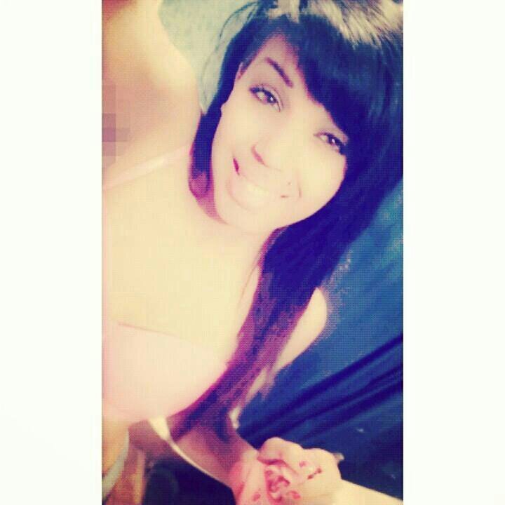 Funny, good listener, hyper ;3 #StayLit #BeHappy