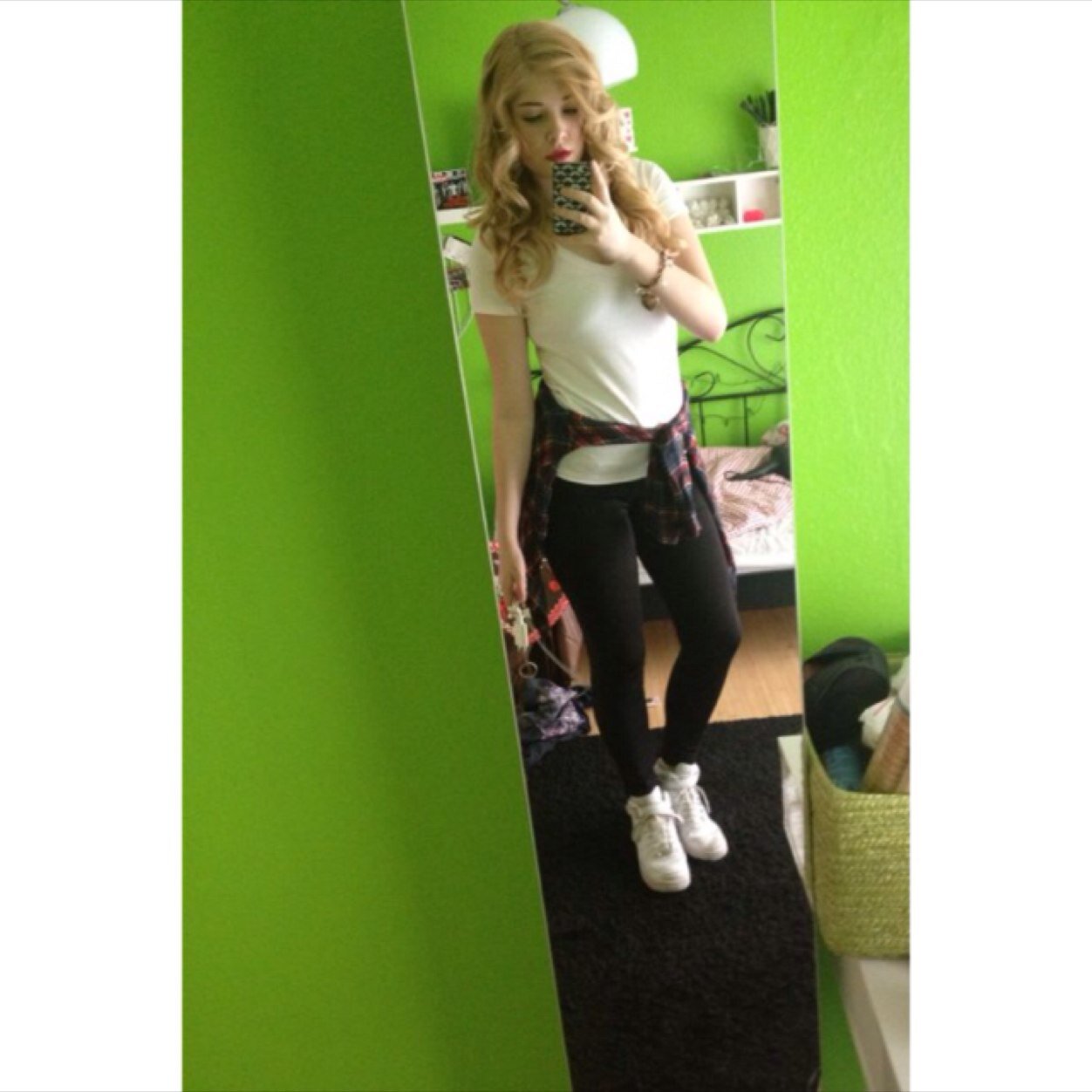 hiiiiiii ❤ • instagram - jojobischof - pleeease follow me ☺❤• i love my boyfriend , M ∞ • i'm from england AND germany ❤:-)