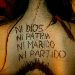 caradepisa's profile picture. Le pregunto a mi cabeza, también a mi corazón y los dos piden a gritos: compromiso y rebelión. Acomodarse jamás.