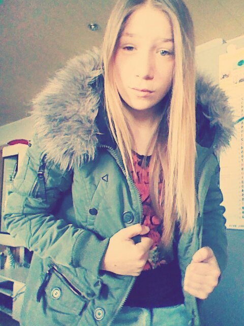 7b582dd27c6f40b's profile picture. rap den ich will zeigen das weiber das auch können folgen