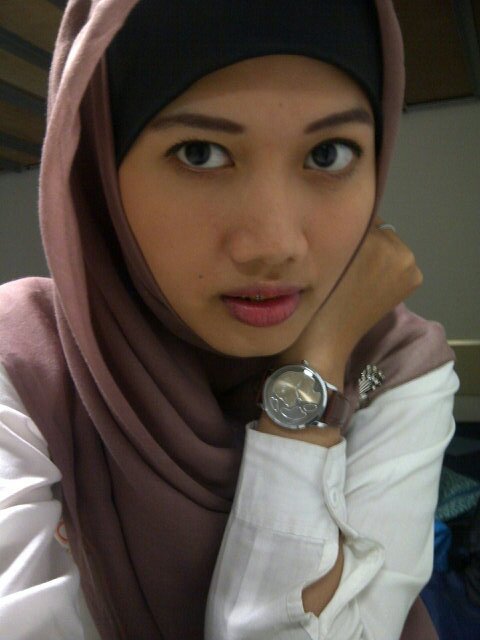 ruripurnamaria's profile picture. 