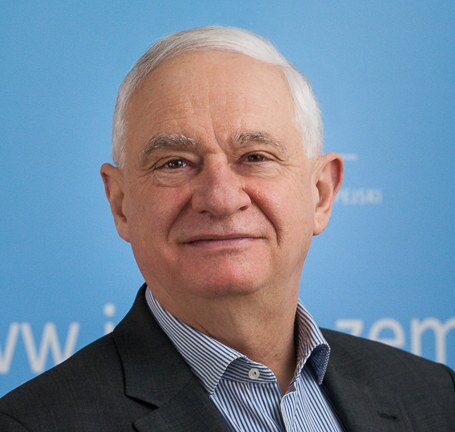 Polityk Sojuszu Lewicy Demokratycznej. Poseł do Parlamentu Europejskiego z województwa kujawsko-pomorskiego. Były wiceminister obrony narodowej.