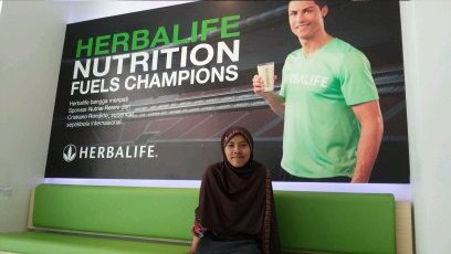 one week one book | Herbalife independent distributor | jilbab traveler