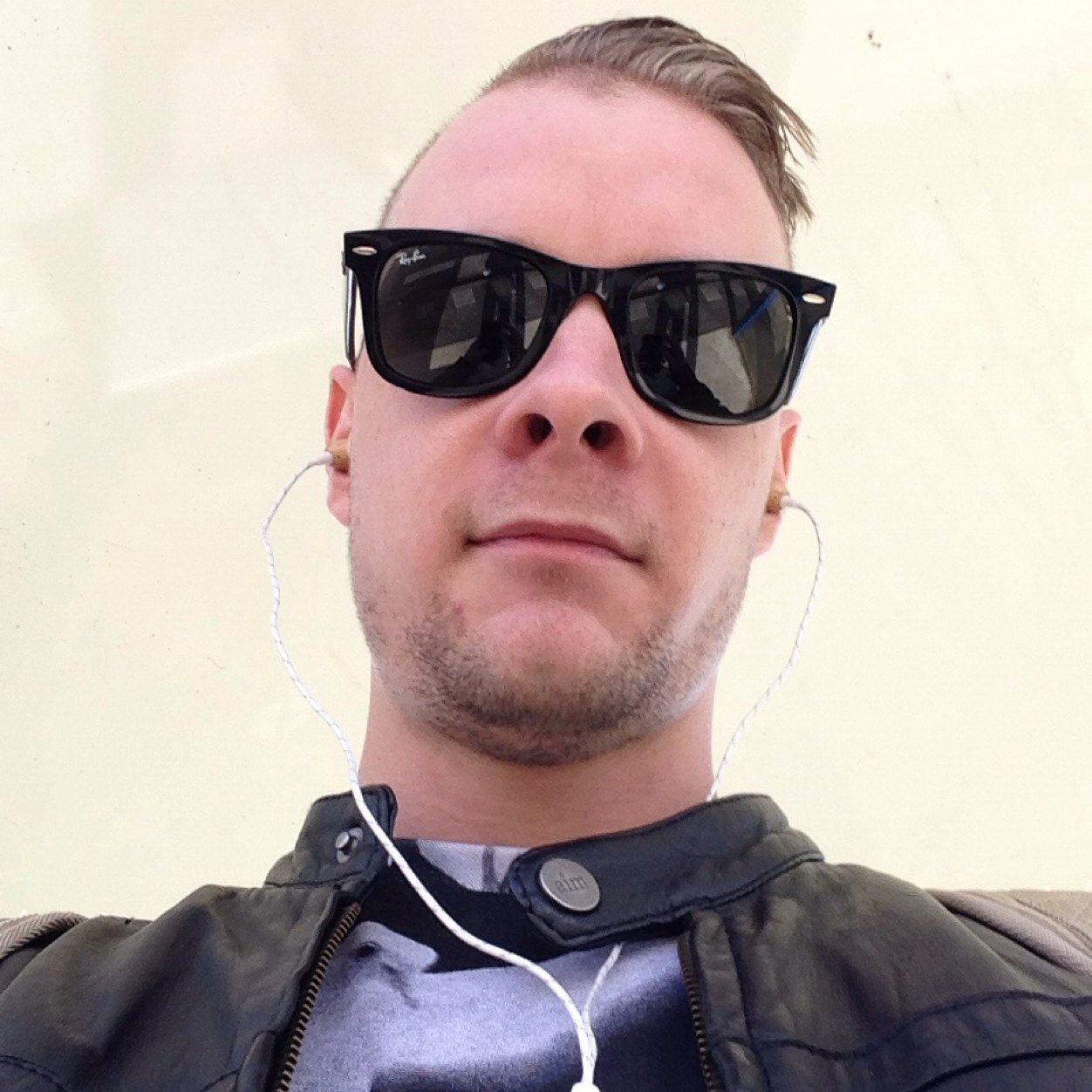 dennisbos90's profile picture. 