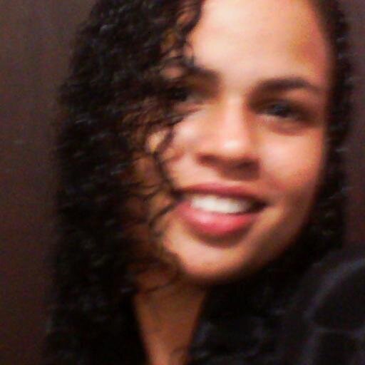 FABIANA50693410's profile picture. ADOROOOOOOOOOO CANTAR