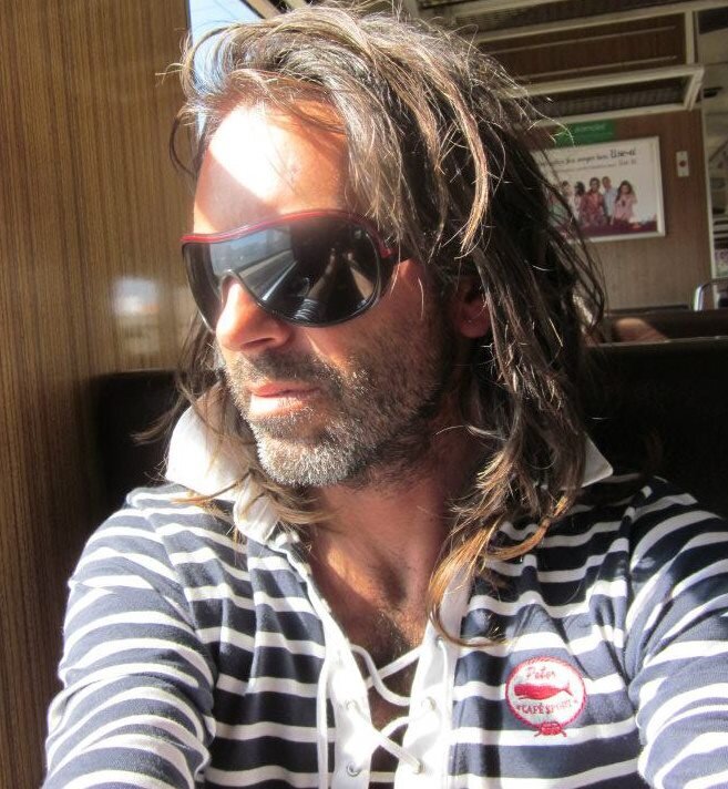 hommespirit's profile picture. Voyageur du monde, explorateur de la conscience, yogi.