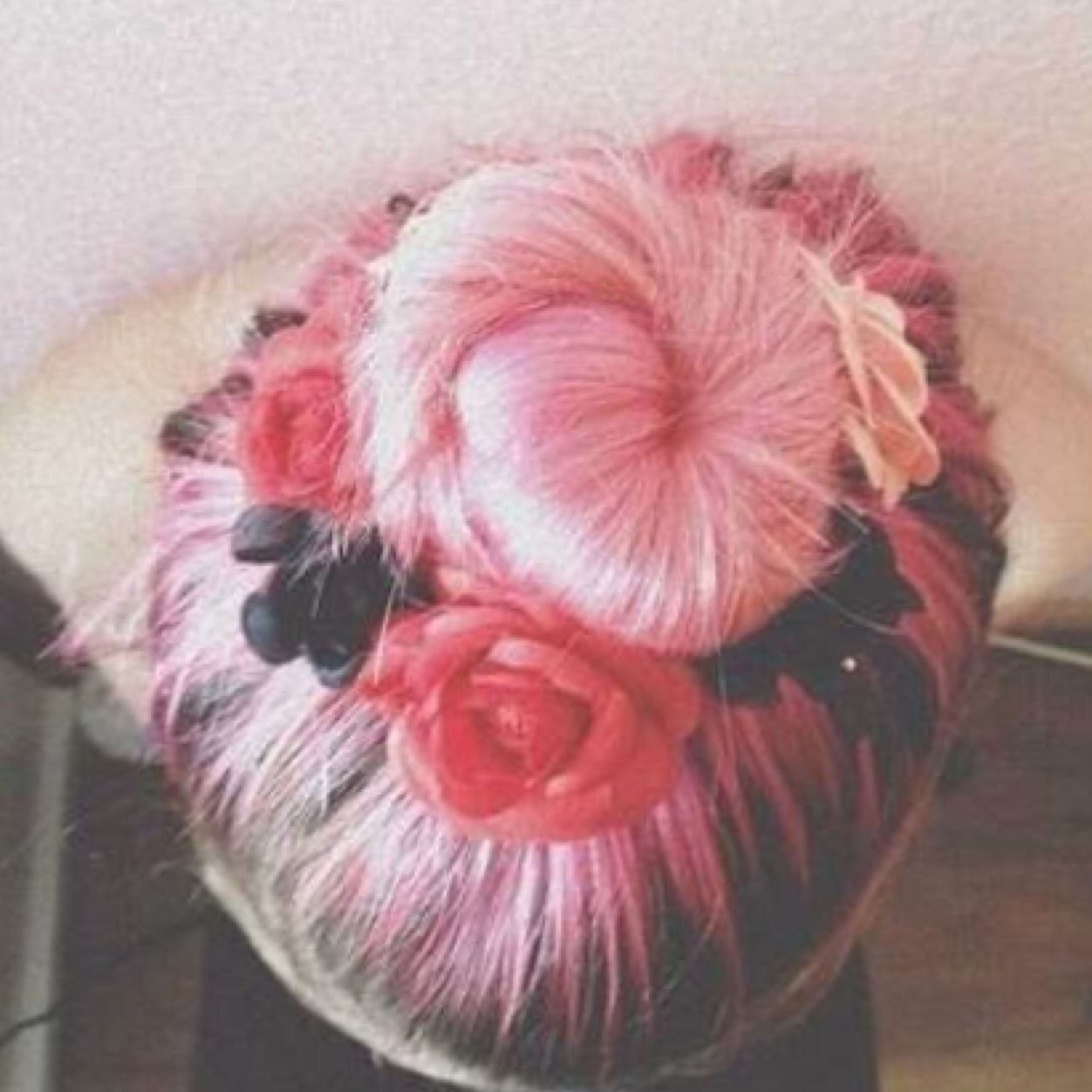 Hi, I'm Saraッ|| from Naples|| I overthink!⋆ C'è una storia dietro ogni persona. Il mio colore preferito è il blu.La musica è vita per me.Sono un pò pigra.☯