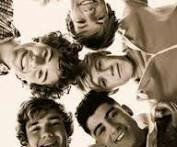 Free follow from @BEYONSLAYSWIFI follow her for a followback :)