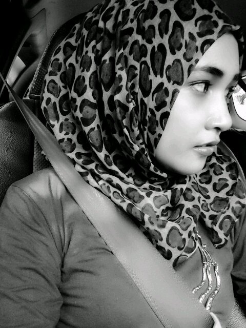 risnaricha's profile picture. Miss u Mom Miss u Dad