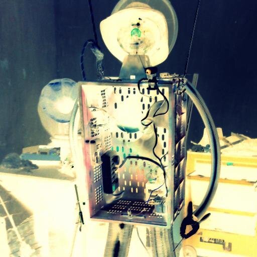 Artista Electromecánico
