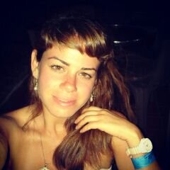 Enfermera profesional. Soltera, madre de dos hermosos bbs, soñadora, trabajadora, agradecida con la vida.....feeeliiiiizzzz