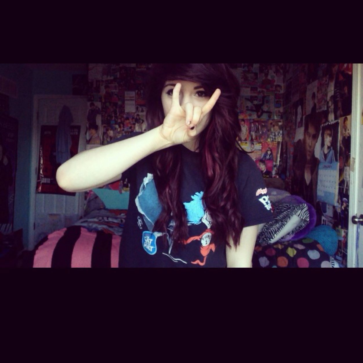 Hai. My names maddie, and I like warm hugs.