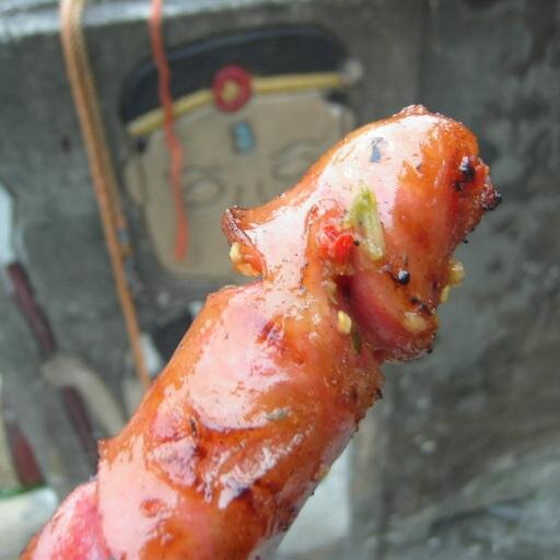 luck_buster's profile picture. 一種公的，一種母的。控制狂自閉獅，觀察生活中各有對象又互相取暖的見人們。
內向的火爆浪子。

繽紛香腸
not肉帳
超無聊雜事牢騷推
以及大量政治廢推