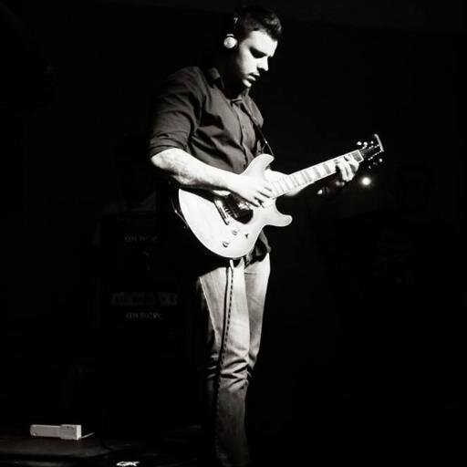 Guitar and vocals in live music company.
http://t.co/hhTFbroOJz