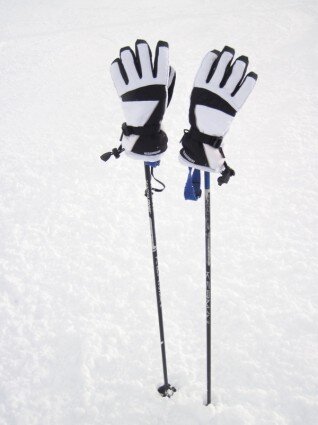 Máme rádi léto,ale lyže, sníh a sjezdovka are THE BEST.
We love summer, but ski, snow and ski slope are THE BEST.