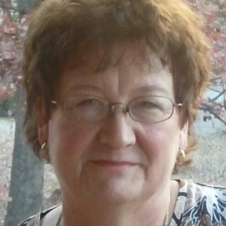 mzvickie755's profile picture. 