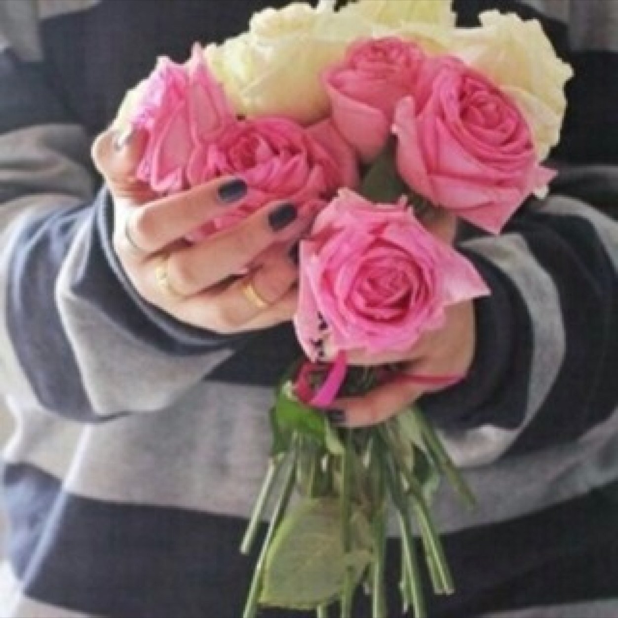 sabooh9's profile picture. الآصـدقـآء أوطـآن صـغيـرهـ ,,.!! هـم جنـّة الدنيـآ . انهم الوجه الاخـر ل الحـب. الـوجـه آلـذي لا يـصدأ آبـدآ ,. !! Instagram:sbooh_14140