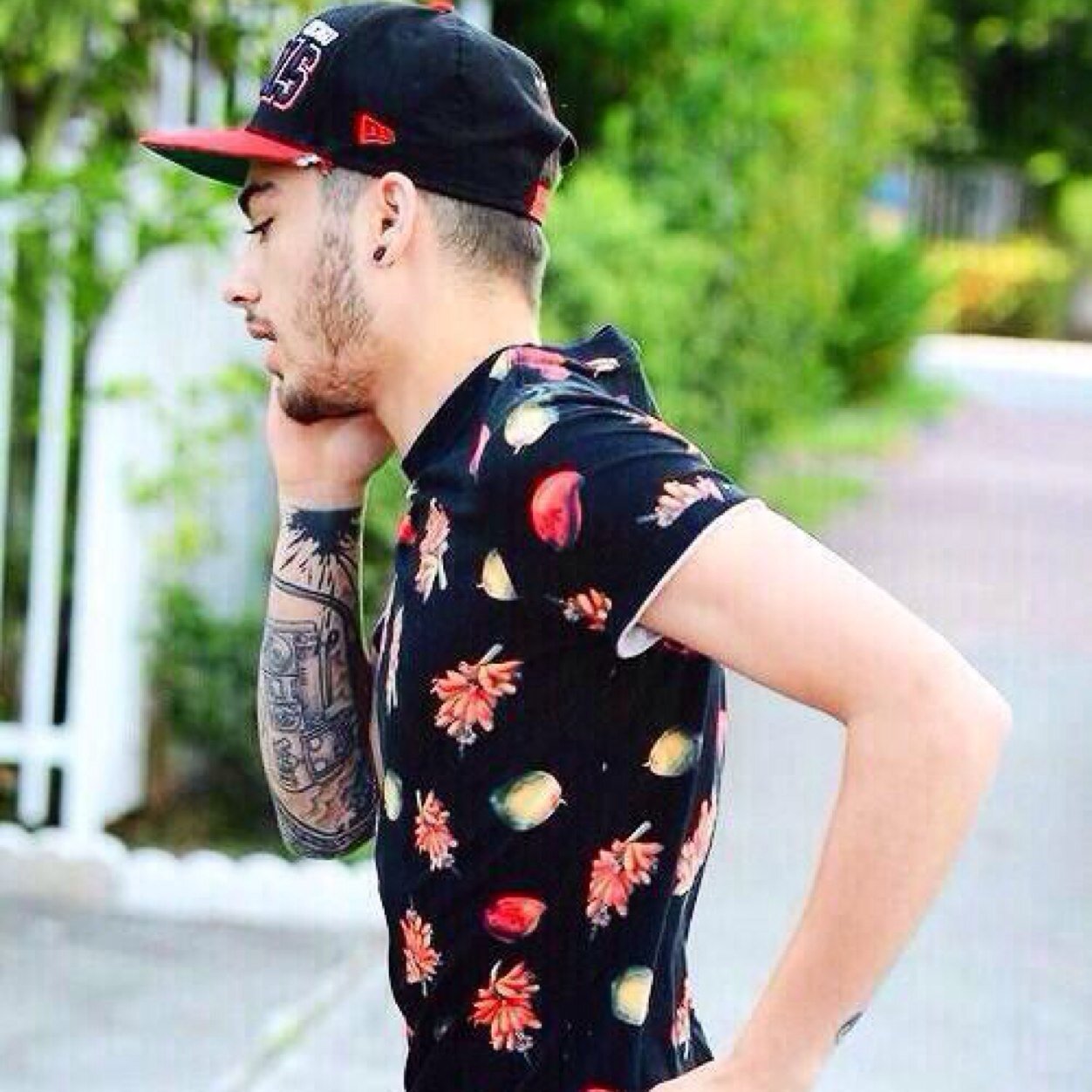 ask for a follow back on @raybanzouis