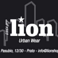 LION a Prato e' simbolo  d'eccellenza nella selezione di sneakers,  abbigliamento e accessori di brand storici e nuove proposte di ricerca.