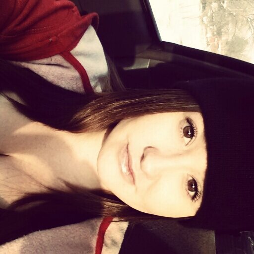 Im Kamie  | 19 years young | aries♈| Taken; Jonathan Hill♥♥♥♥ | Mommy life; Kobe Skye Xavier Hill 021314♥ |