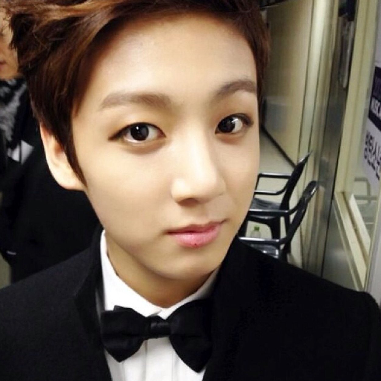 My bias list is ruined | Other accs: @blackjackxo @SwimmingToSeoul @chocolateseoul