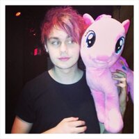  (@coldplaymuke) 's Twitter Profile