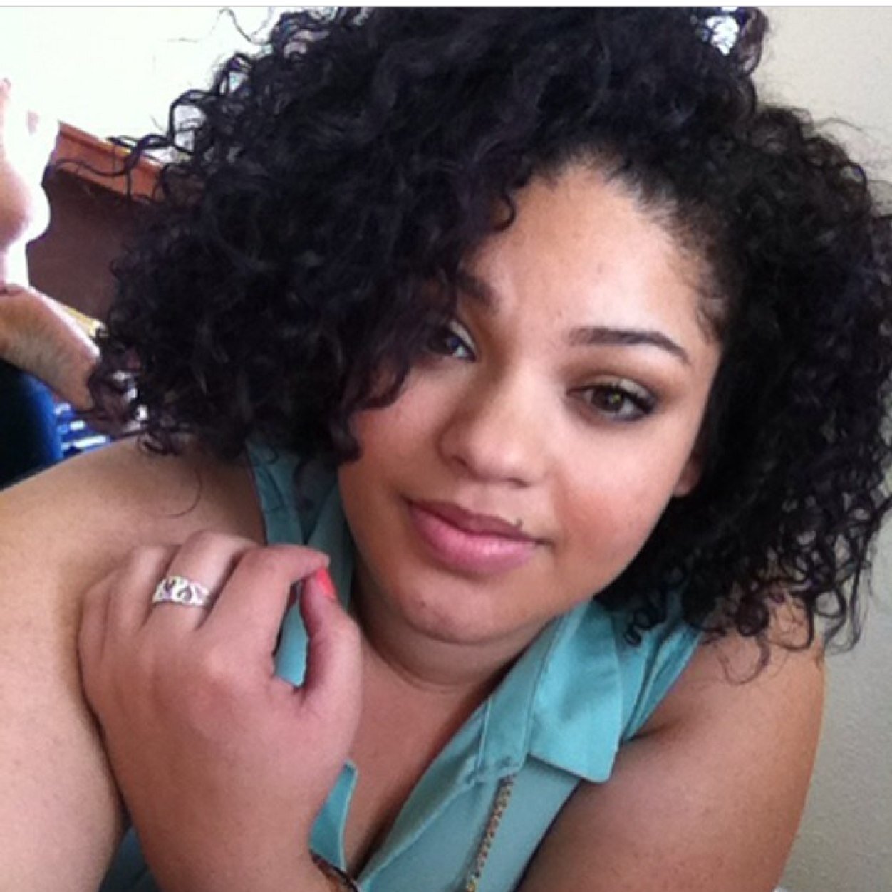 You dont need to know a damn thing about me:Dhaha jk idk what to write. IG:_troubledbeauty