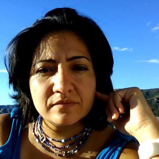 Docente venezolana orgullosa de serlo. Creyente.