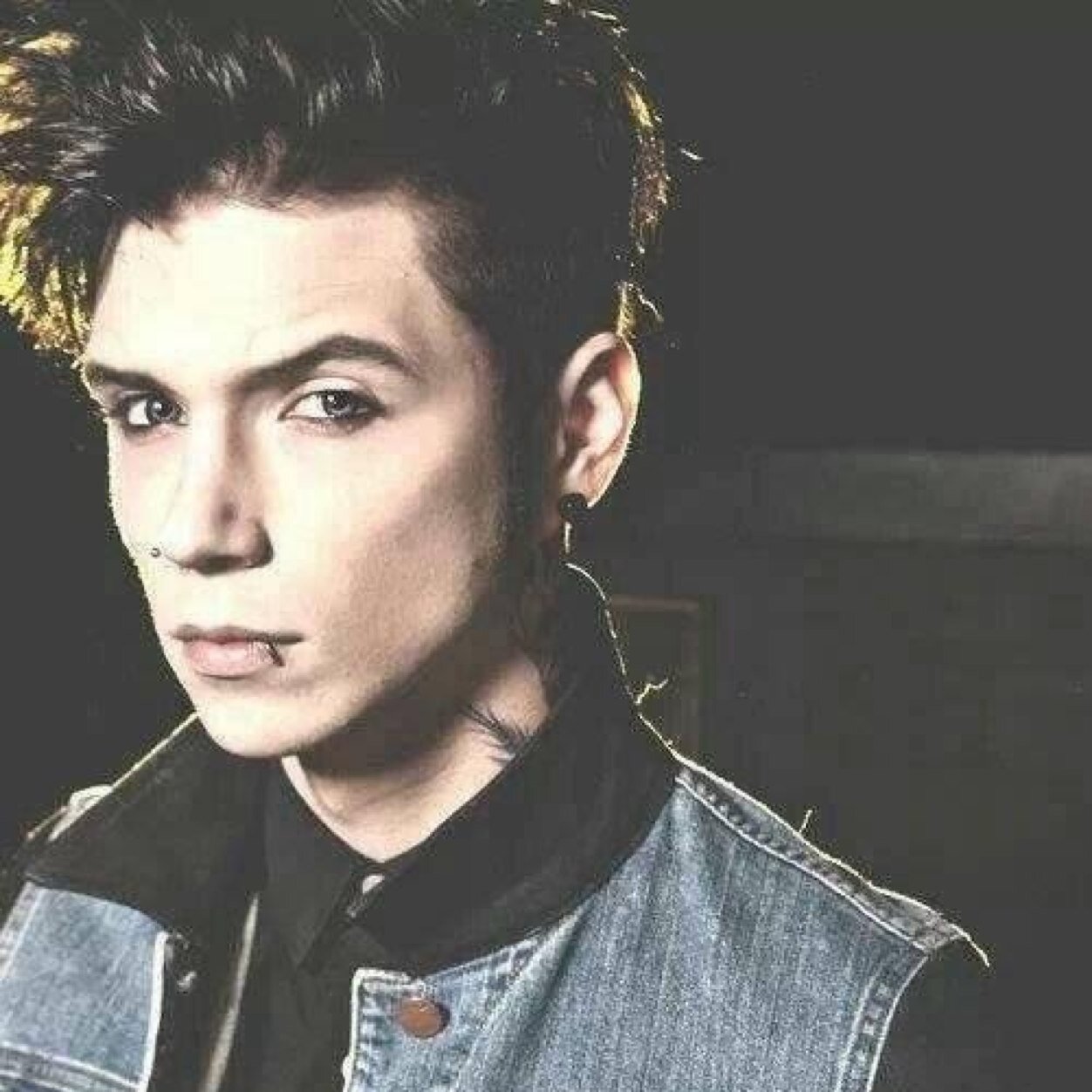 NancydDominguez's profile picture. Black veil brides BVB Pierce the veil PTV Sleeping with sirens SWS