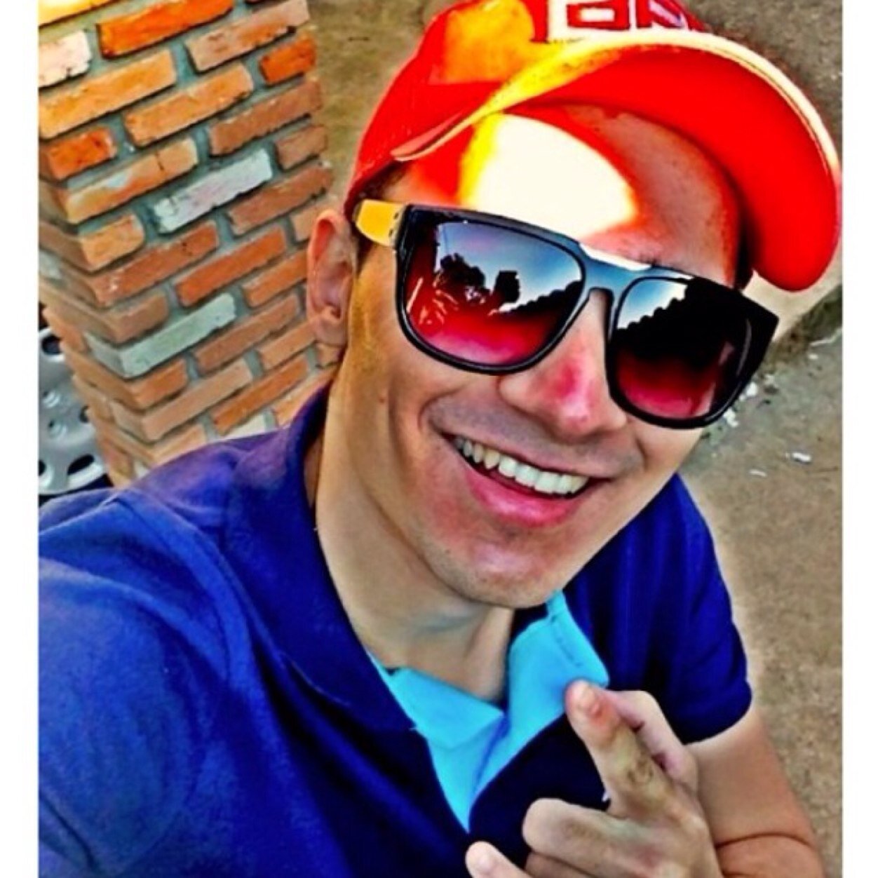 Enjoy live.  snap: quielgynbr